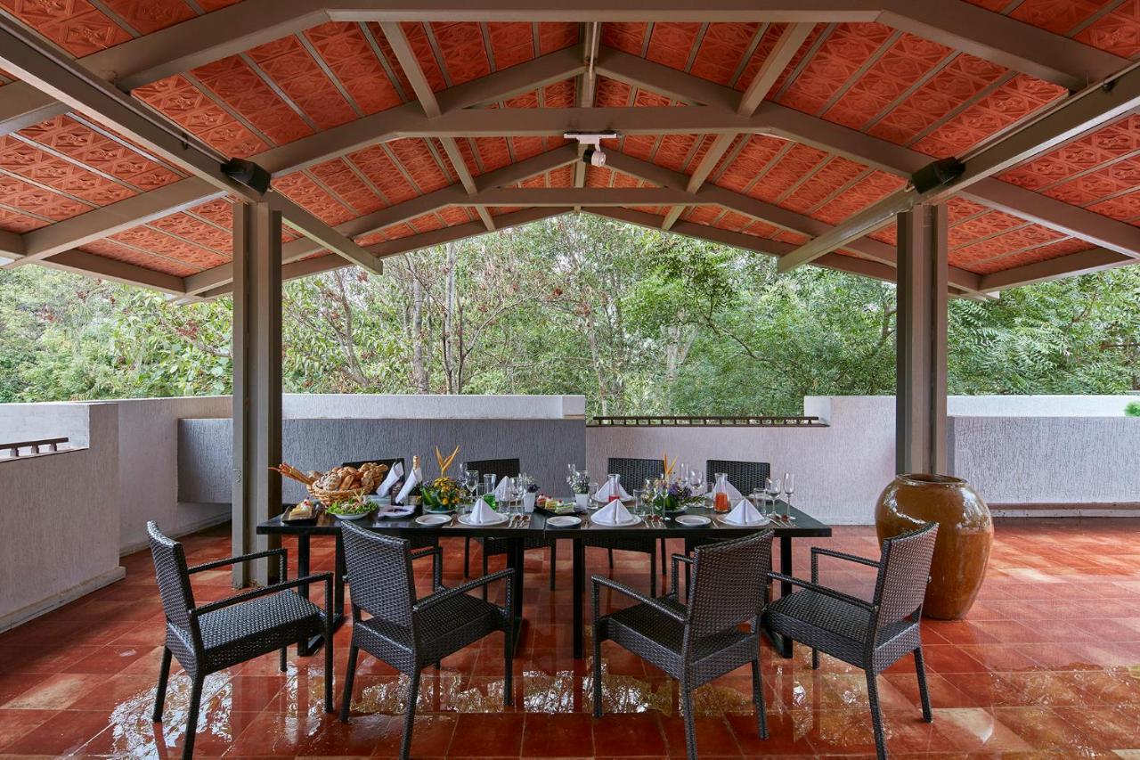 Signature Club Resort Devanahalli Eksteriør billede