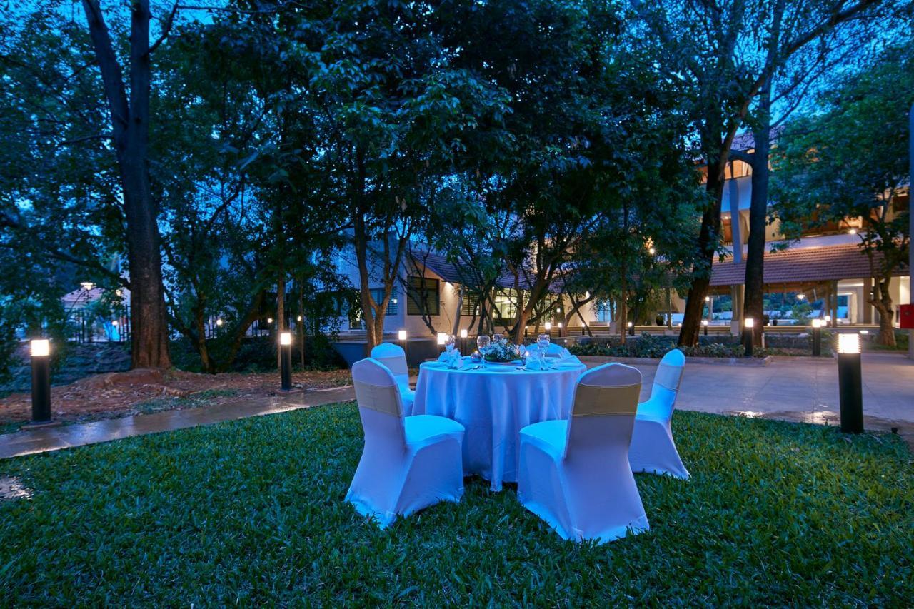 Signature Club Resort Devanahalli Eksteriør billede