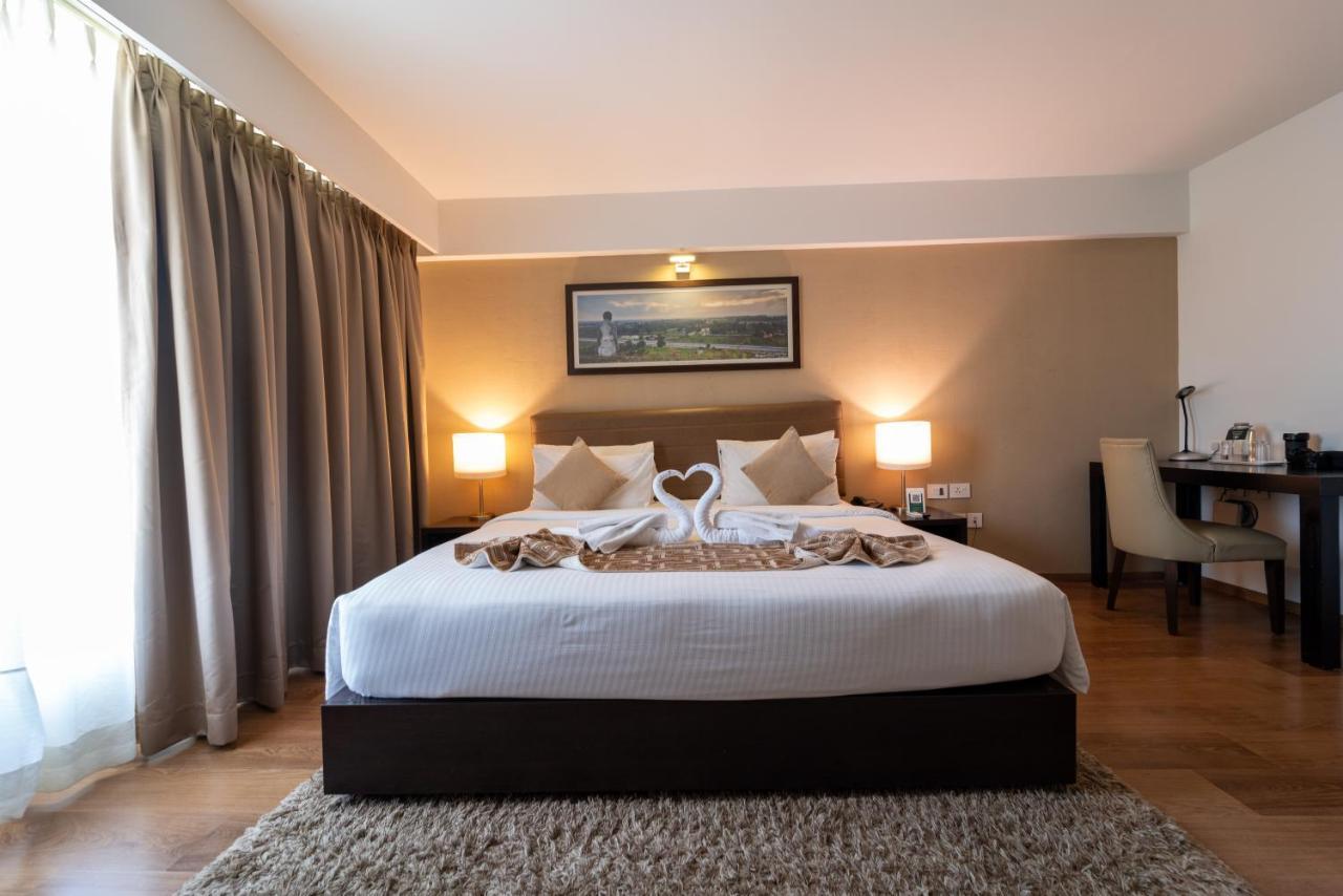 Signature Club Resort Devanahalli Eksteriør billede