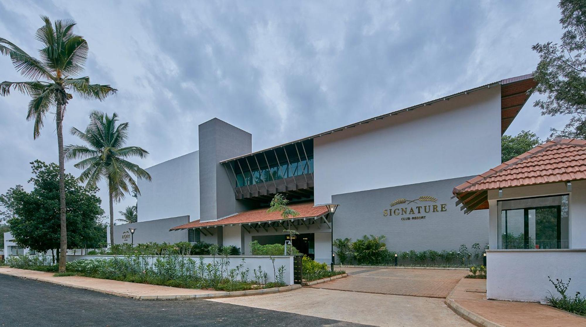 Signature Club Resort Devanahalli Eksteriør billede