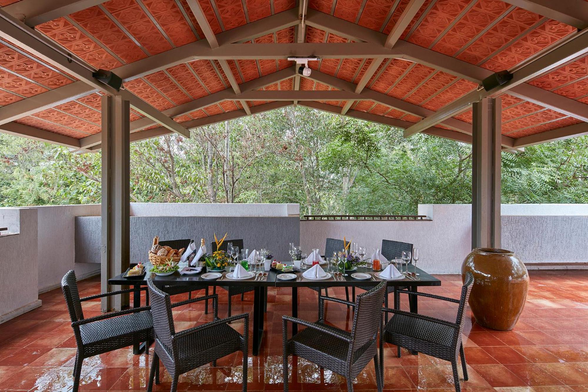 Signature Club Resort Devanahalli Eksteriør billede