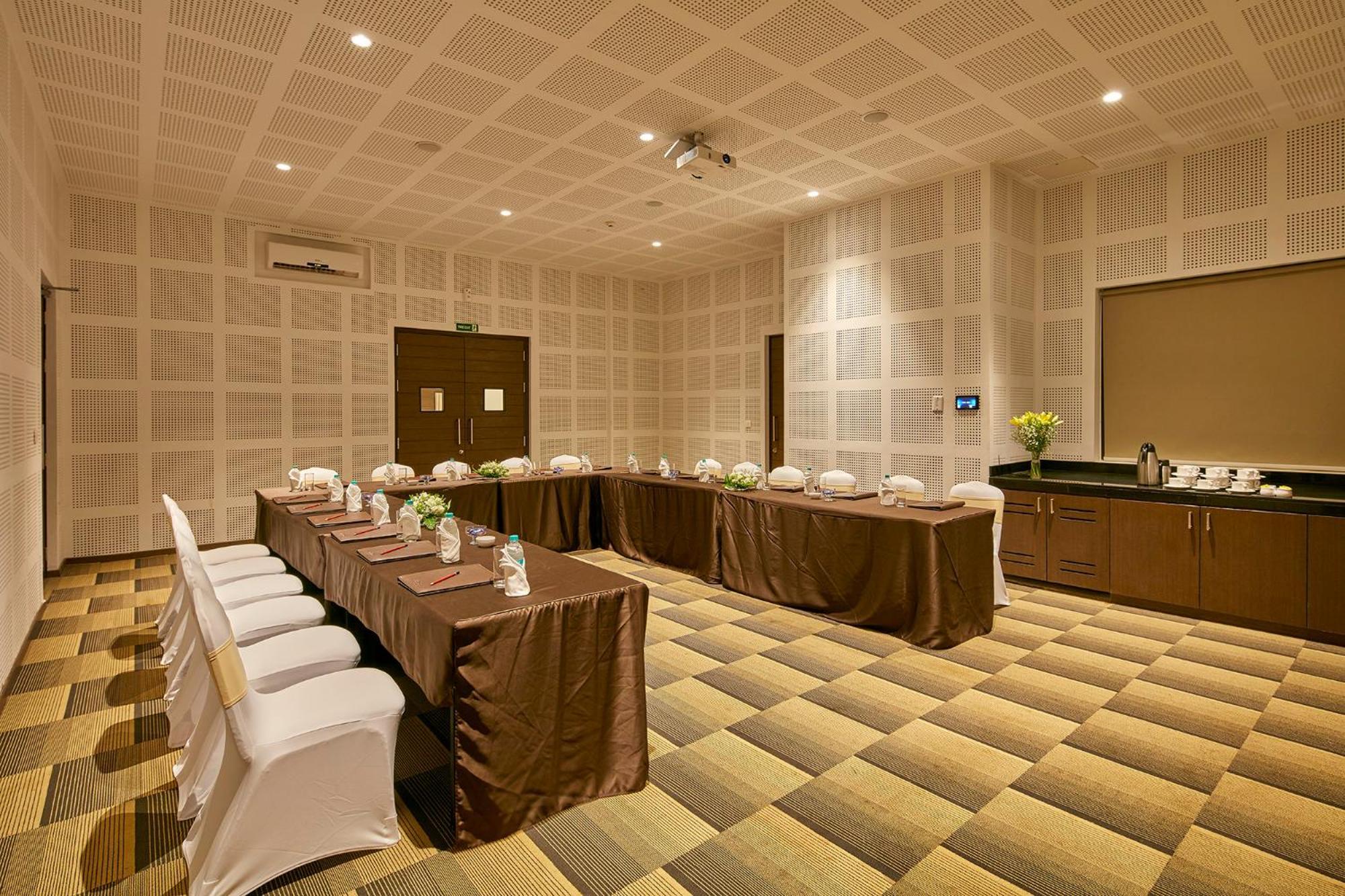 Signature Club Resort Devanahalli Eksteriør billede