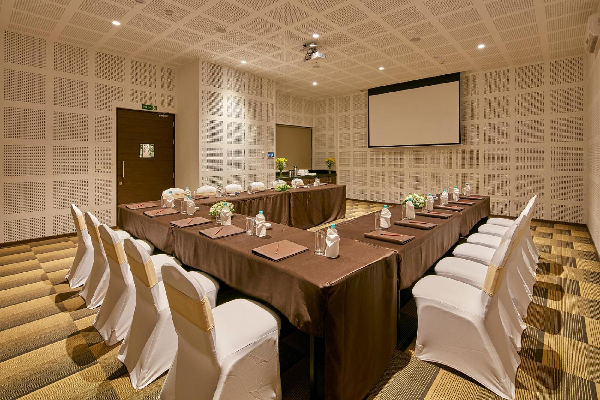 Signature Club Resort Devanahalli Eksteriør billede