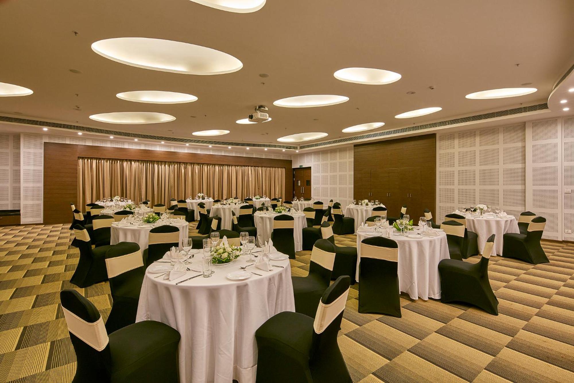 Signature Club Resort Devanahalli Eksteriør billede
