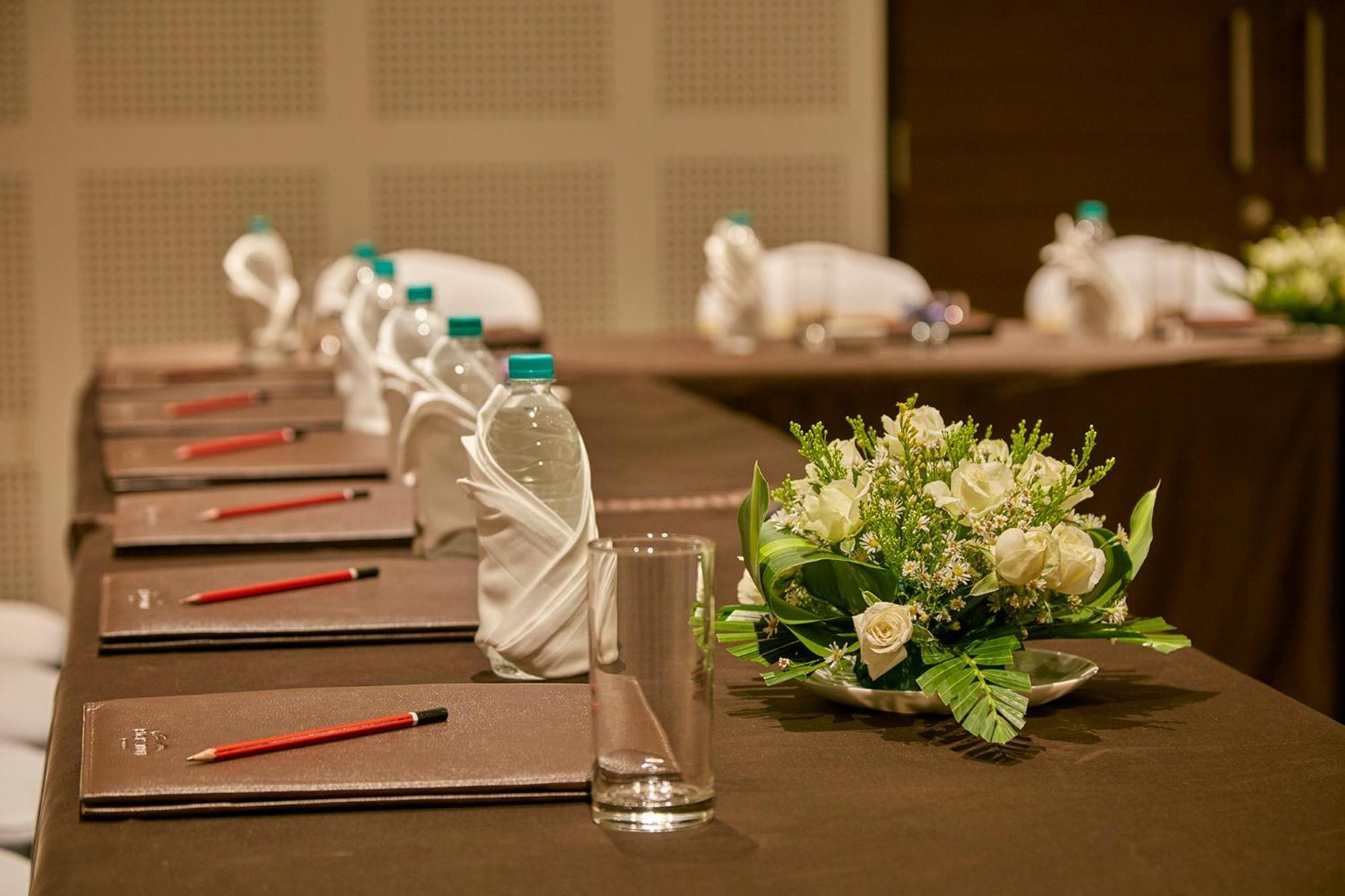 Signature Club Resort Devanahalli Eksteriør billede